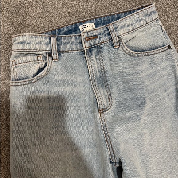 NWOT Billabong Denim Wide Leg Jeans Lightwash Denim - Picture 4 of 8